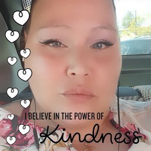 Meet your Posher, Robyn